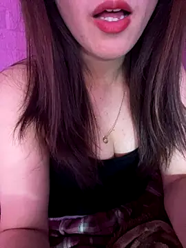 Moon pusy online show from December 2025 01:32:01 PM