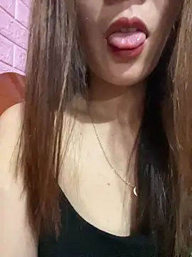 Moon pusy online show from March 2026 02:38:01 PM