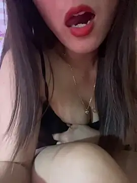 Moon pusy online show from April 2026 01:51:01 PM