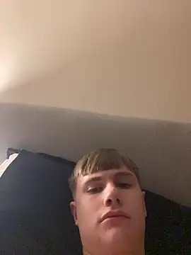 Sammyboy2211 online show from January 2026 01:23:01 AM