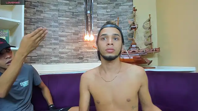Juicy Creww online show from October 2025 10:17:01 AM
