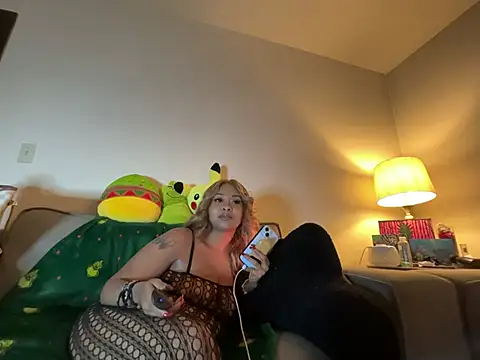 Snapshot of GoddessFatPuss chatting on January 2026 02:04:02 AM GoddessFatPuss online show from January 2026 02:04:02 AM