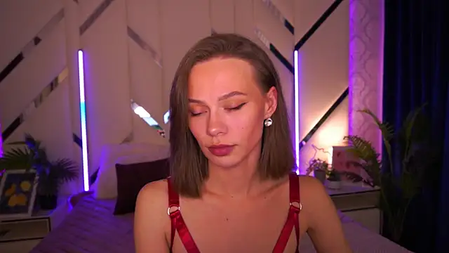 ShyySiren online show from December 2025 02:43:02 PM