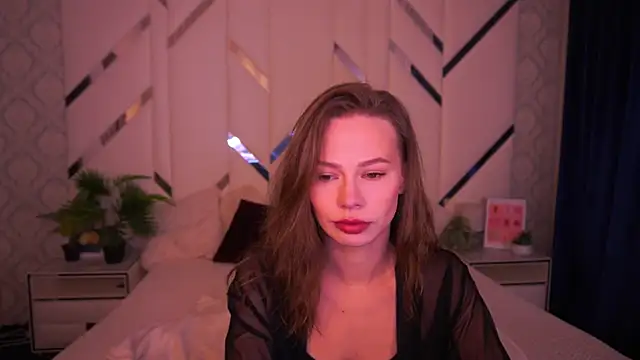 ShyySiren online show from November 2025 07:56:01 AM