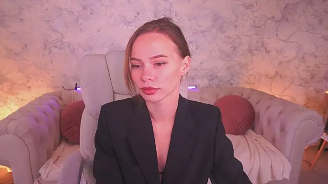 ShyySiren online show from October 2025 08:02:02 AM