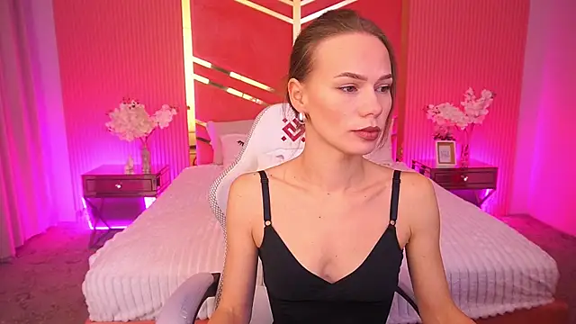 ShyySiren online show from November 2025 08:18:01 AM