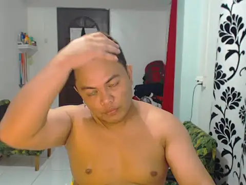 Snapshot of Gayasianzowe chatting on September 2025 10:54:02 AM Gayasianzowe online show from September 2025 10:54:02 AM