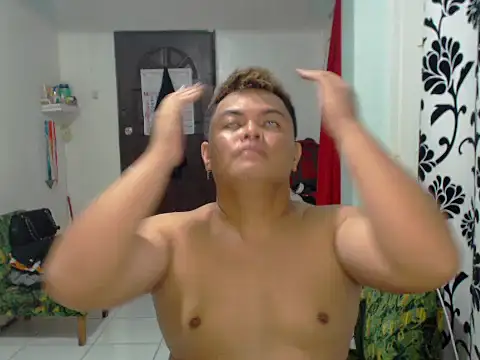 Snapshot of Gayasianzowe chatting on September 2025 12:56:02 PM Gayasianzowe online show from September 2025 12:56:02 PM