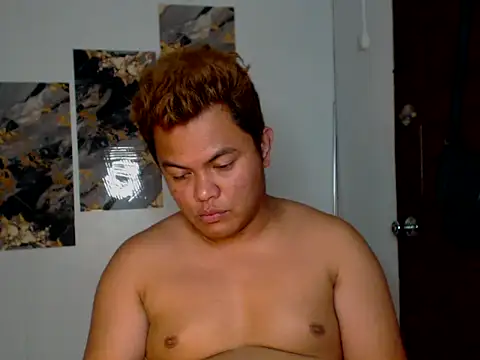 Snapshot of Gayasianzowe chatting on September 2025 11:11:02 PM Gayasianzowe online show from September 2025 11:11:02 PM