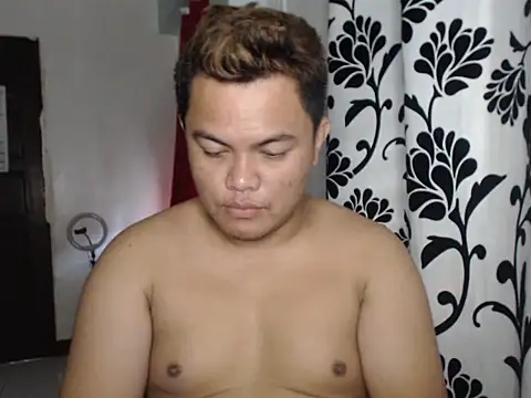 Snapshot of Gayasianzowe chatting on October 2025 05:53:02 AM Gayasianzowe online show from October 2025 05:53:02 AM