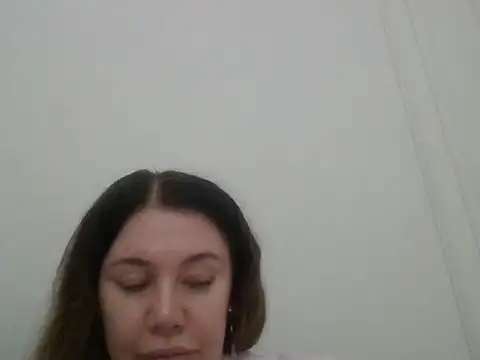 Lomivah online show from October 2025 07:57:02 PM