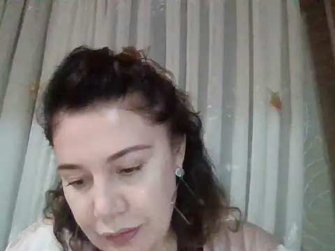 Lomivah online show from November 2025 04:55:02 PM