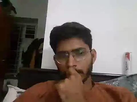 vikranthLong online show from October 2025 07:03:01 PM