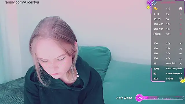Snapshot of AliceNya_cute chatting on November 2025 03:38:01 AM AliceNya cute online show from November 2025 03:38:01 AM