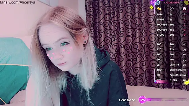 Snapshot of AliceNya_cute chatting on October 2025 03:53:02 AM AliceNya cute online show from October 2025 03:53:02 AM