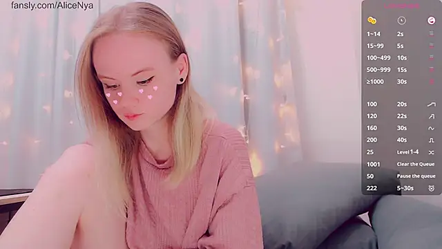 Snapshot of AliceNya_cute chatting on February 2026 04:56:02 AM AliceNya cute online show from February 2026 04:56:02 AM