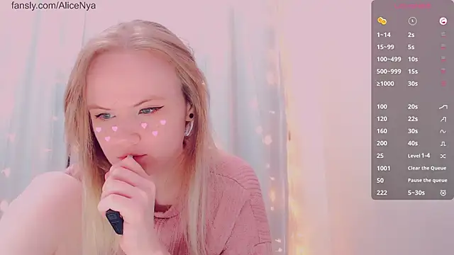 Snapshot of AliceNya_cute chatting on January 2026 05:03:01 AM AliceNya cute online show from January 2026 05:03:01 AM