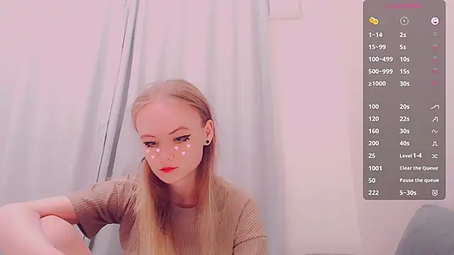 Snapshot of AliceNya_cute chatting on July 2026 04:19:01 AM AliceNya cute online show from July 2026 04:19:01 AM