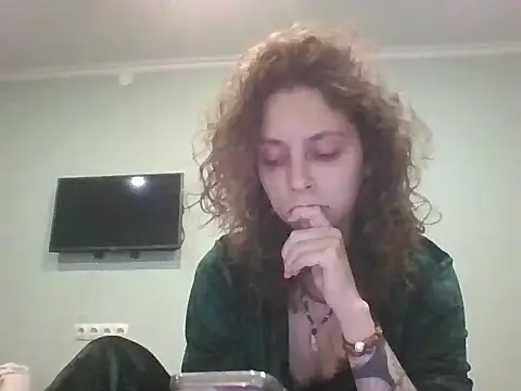 Snapshot of Lorveth chatting on October 2025 06:16:01 PM Lorveth online show from October 2025 06:16:01 PM