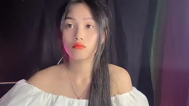 Snapshot of Lyly4757 chatting on October 2025 02:29:02 PM Lyly4757 online show from October 2025 02:29:02 PM