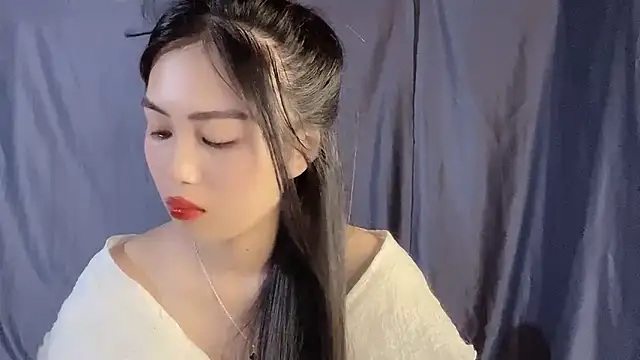 Snapshot of Lyly4757 chatting on September 2025 11:01:02 PM Lyly4757 online show from September 2025 11:01:02 PM