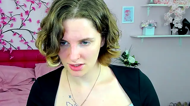 SabrinaRayX online show from October 2025 12:40:02 PM