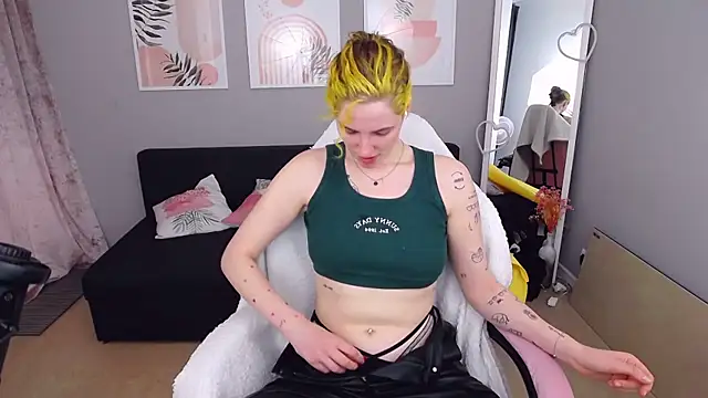 SabrinaRayX online show from April 2026 12:34:01 PM