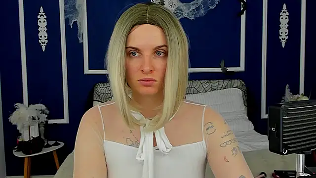 SabrinaRayX online show from October 2025 01:09:01 PM