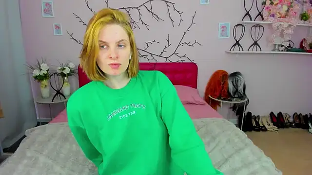 SabrinaRayX online show from February 2026 01:01:01 PM