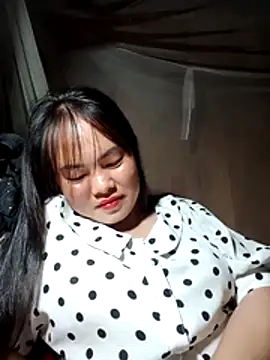 emilyzz online show from March 2026 01:53:01 PM