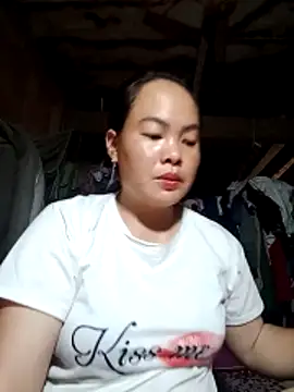 emilyzz online show from April 2026 01:10:01 AM