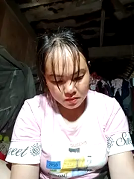 emilyzz online show from April 2026 04:19:01 AM