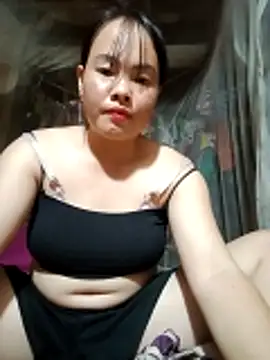 emilyzz online show from October 2025 01:02:01 PM