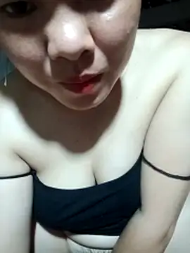 emilyzz online show from April 2026 01:53:02 AM