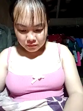 emilyzz online show from May 2026 02:45:02 PM