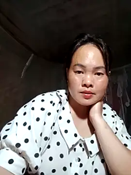 emilyzz online show from April 2026 11:56:02 AM