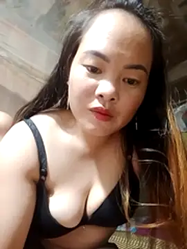 emilyzz online show from October 2025 12:48:02 PM