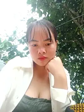 emilyzz online show from November 2025 07:13:01 AM