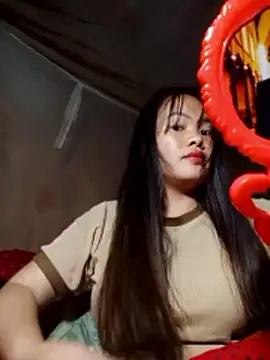 emilyzz online show from March 2026 01:04:01 PM