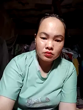emilyzz online show from April 2026 02:45:02 AM