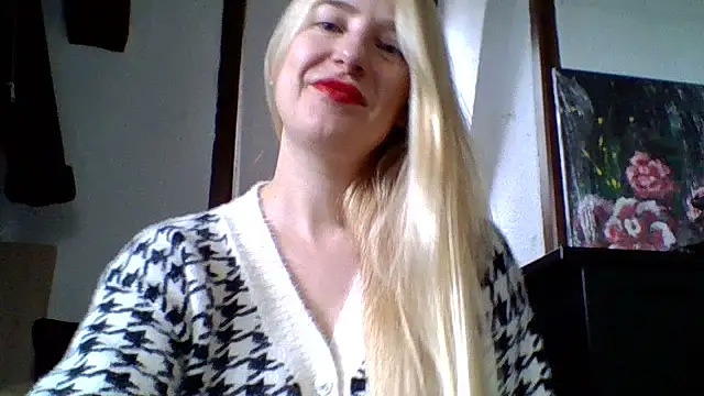 Snapshot of Yselrah chatting on October 2025 12:46:01 PM Yselrah online show from October 2025 12:46:01 PM