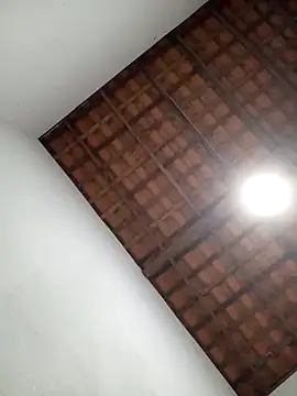 Milenvs online show from October 2025 04:43:01 AM