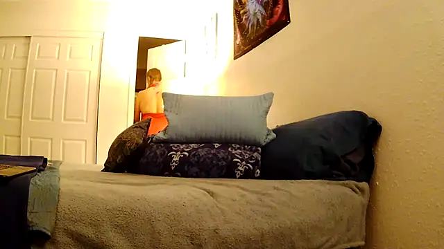 Ariasweetaspie online show from November 2025 05:32:02 AM