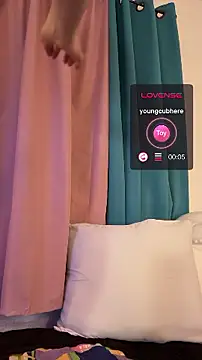 Ariasweetaspie online show from February 2026 05:48:02 AM