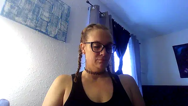 Snapshot of Ariasweetaspie chatting on October 2025 05:02:01 PM Ariasweetaspie online show from October 2025 05:02:01 PM