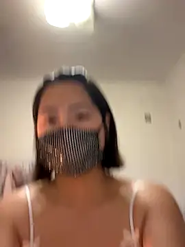 TiNa wiwi online show from October 2025 05:21:01 PM