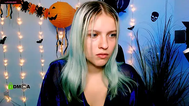 kaela spell  online show from October 2025 07:46:01 PM