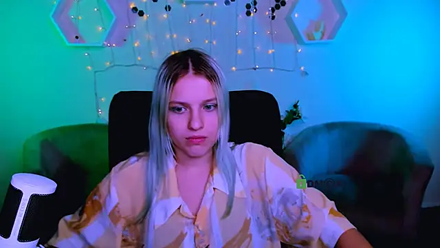 kaela spell  online show from November 2025 01:20:02 AM