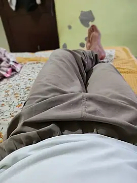Snapshot of karandeep_Bhagat chatting on April 2026 12:29:02 PM karandeep Bhagat online show from April 2026 12:29:02 PM