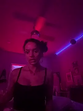 Texxaspearl online show from March 2026 08:25:01 AM